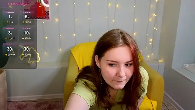 Snapshot of Sshy_Dream chatting on October 27, 2:59 am Sshy Dream online show from October 27, 2:59 am