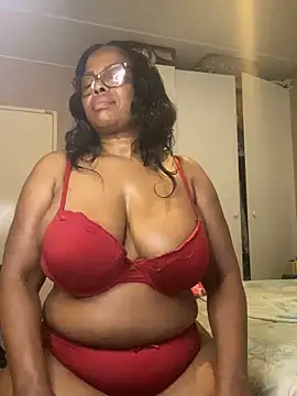 Snapshot of Nomthie chatting on November 29, 4:32 pm Nomthie online show from November 29, 4:32 pm