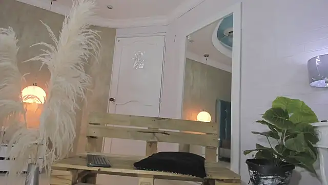 Snapshot of RicoBrown777_ chatting on November 8, 4:23 am RicoBrown777 online show from November 8, 4:23 am