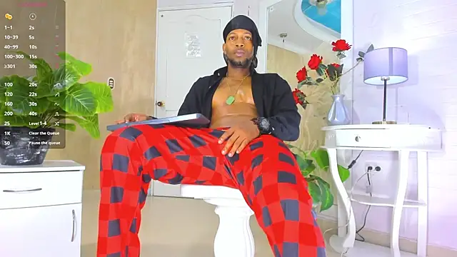 Snapshot of RicoBrown777_ chatting on June 10, 4:34 am RicoBrown777 online show from June 10, 4:34 am