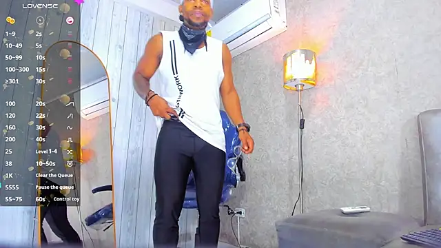 RicoBrown777  online show from August 3, 12:32 pm