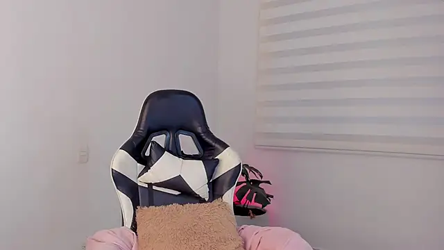 SavannahWildee online show from July 16, 11:16 am