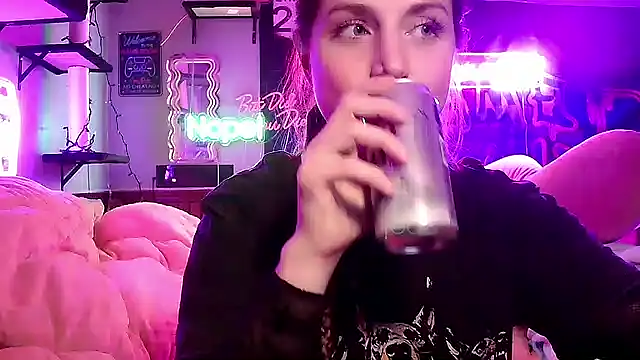 mirannacult online show from March 3, 9:11 am