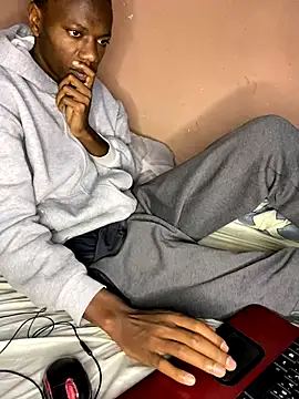 Snapshot of fireboyafrica chatting on September 25, 12:03 am fireboyafrica online show from September 25, 12:03 am