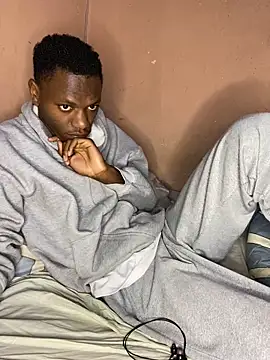 Snapshot of fireboyafrica chatting on October 2, 12:17 am fireboyafrica online show from October 2, 12:17 am