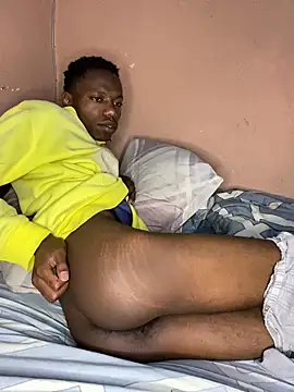 Snapshot of fireboyafrica chatting on October 8, 1:25 am fireboyafrica online show from October 8, 1:25 am