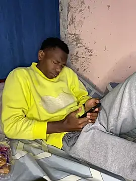 Snapshot of fireboyafrica chatting on November 3, 11:48 pm fireboyafrica online show from November 3, 11:48 pm