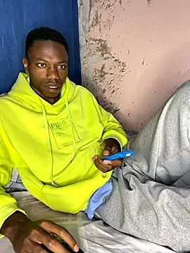 Snapshot of fireboyafrica chatting on November 9, 12:42 am fireboyafrica online show from November 9, 12:42 am