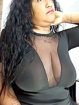 Michelle Brito1 online show from March 10, 7:07 pm