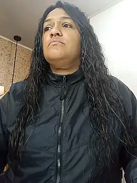 Michelle Brito1 online show from March 20, 12:00 pm