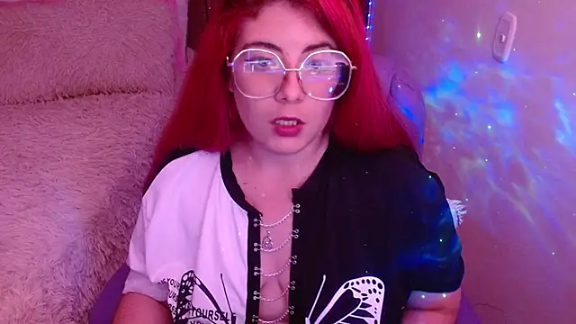 Snapshot of Azamy-12 chatting on February 2, 2:06 am Azamy-12 online show from February 2, 2:06 am