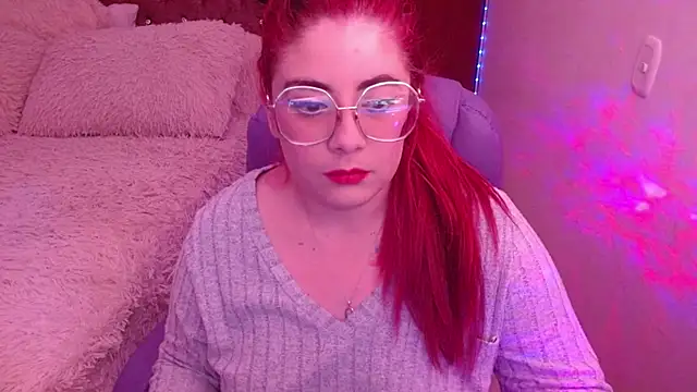 Snapshot of Azamy-12 chatting on February 2, 10:49 pm Azamy-12 online show from February 2, 10:49 pm