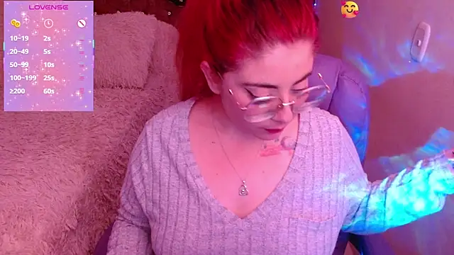 Snapshot of Azamy-12 chatting on February 3, 1:52 am Azamy-12 online show from February 3, 1:52 am
