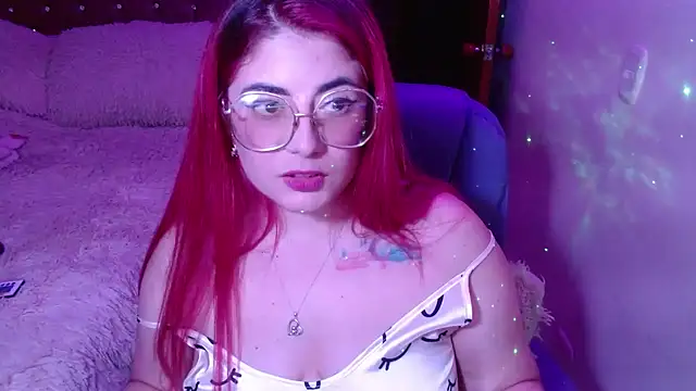 Snapshot of Azamy-12 chatting on February 6, 2:11 am Azamy-12 online show from February 6, 2:11 am