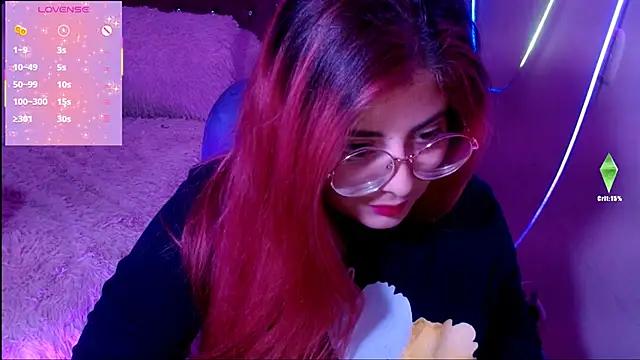 Snapshot of Azamy-12 chatting on March 4, 10:27 pm Azamy-12 online show from March 4, 10:27 pm