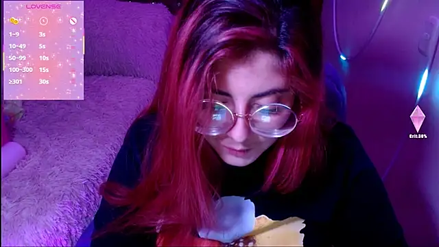 Snapshot of Azamy-12 chatting on March 5, 4:34 am Azamy-12 online show from March 5, 4:34 am