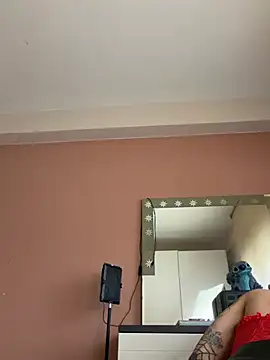 SOFIASWEETSECRETT online show from February 14, 10:45 am