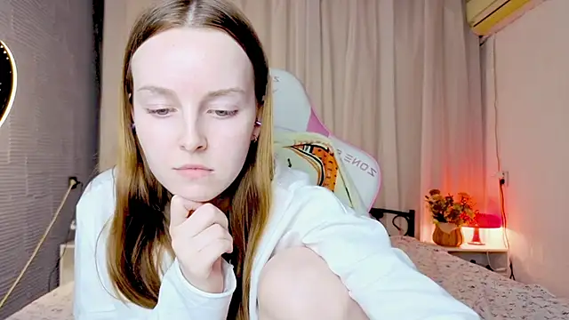 Snapshot of Wild__flowers chatting on October 31, 6:31 pm Wild flowers online show from October 31, 6:31 pm