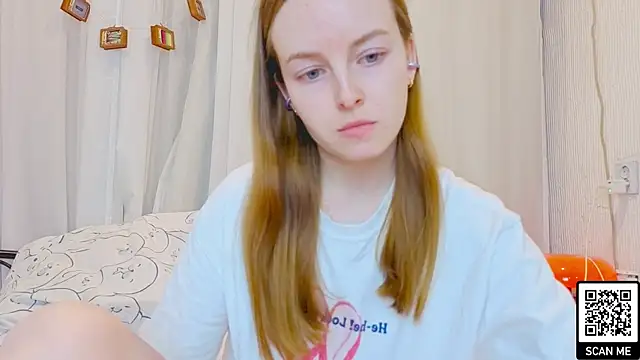 Snapshot of Wild__flowers chatting on February 9, 3:10 am Wild flowers online show from February 9, 3:10 am