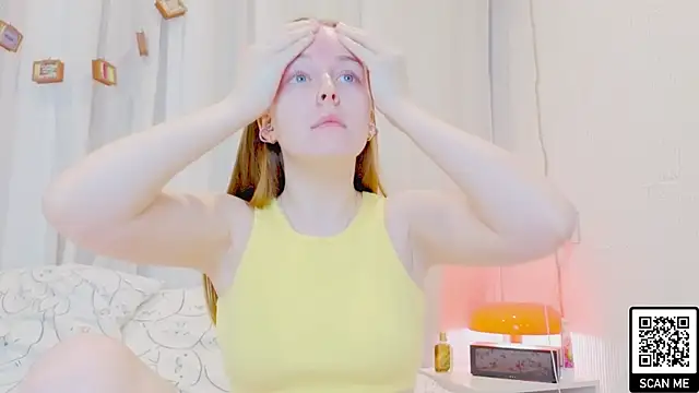 Snapshot of Wild__flowers chatting on February 11, 5:45 am Wild flowers online show from February 11, 5:45 am