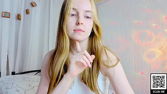 Snapshot of Wild__flowers chatting on March 27, 6:40 pm Wild flowers online show from March 27, 6:40 pm