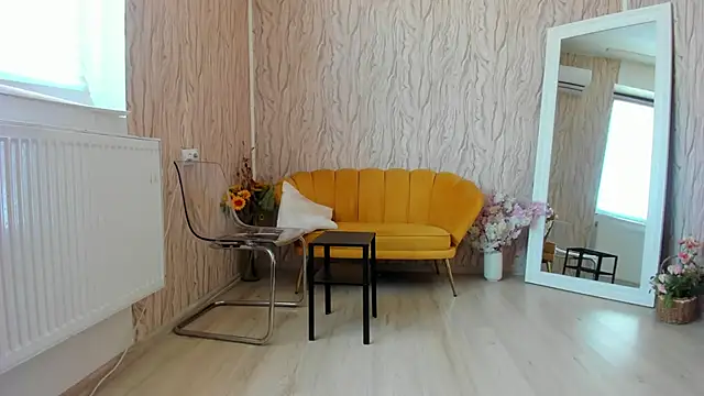 AishaRouhi online show from February 26, 10:26 am