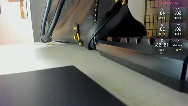 AishaRouhi online show from October 29, 4:37 am