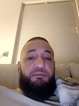 Reeeks69 online show from September 29, 4:28 am