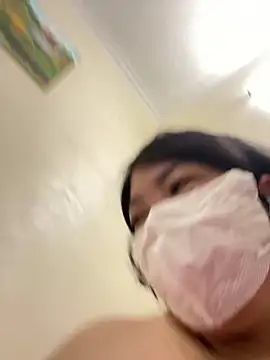 Hachi Sweetbabie  online show from June 18, 1:59 pm