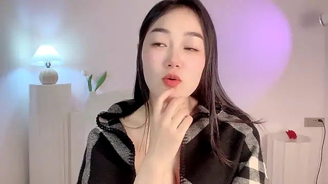 cloud8822 online show from December 4, 5:11 pm