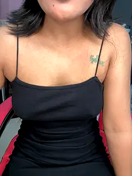 LeisyXO online show from November 27, 8:11 pm