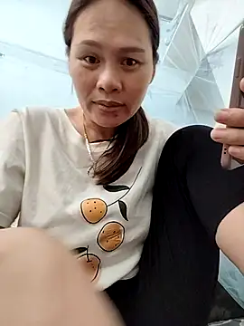 Snapshot of Baby-ladyass20 chatting on November 12, 2:45 am Baby-ladyass20 online show from November 12, 2:45 am