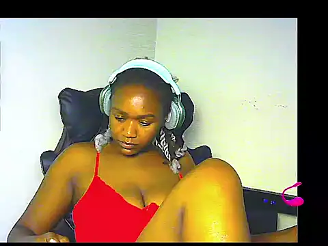 lilylovexx online show from October 14, 9:04 pm