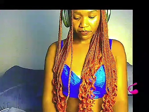 lilylovexx online show from December 23, 4:32 am