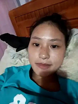 Snapshot of trieungoclnt chatting on October 14, 3:35 pm trieungoclnt online show from October 14, 3:35 pm