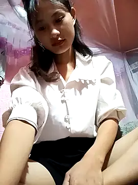 Snapshot of trieungoclnt chatting on October 21, 4:24 am trieungoclnt online show from October 21, 4:24 am