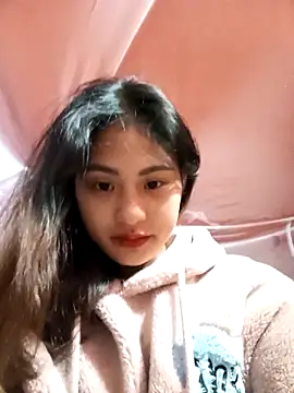 Snapshot of trieungoclnt chatting on October 25, 9:39 am trieungoclnt online show from October 25, 9:39 am