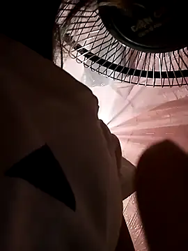 Snapshot of trieungoclnt chatting on October 30, 6:19 pm trieungoclnt online show from October 30, 6:19 pm