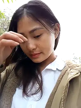 Snapshot of trieungoclnt chatting on January 6, 4:27 am trieungoclnt online show from January 6, 4:27 am