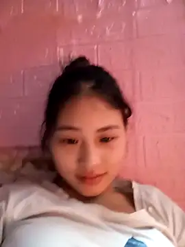 Snapshot of trieungoclnt chatting on January 7, 4:31 pm trieungoclnt online show from January 7, 4:31 pm