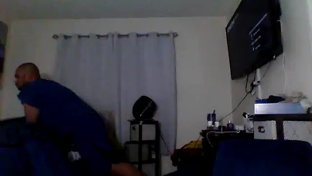 JooveyRose online show from March 5, 1:28 pm