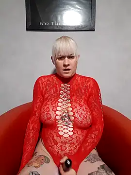 Snapshot of poussichienne chatting on October 28, 4:20 pm poussichienne online show from October 28, 4:20 pm