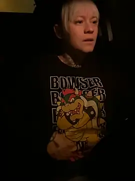 poussichienne online show from February 25, 4:22 am