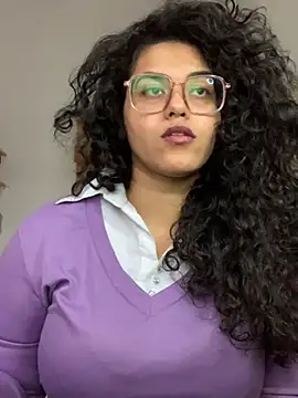 Snapshot of Curvydesifromgermany chatting on January 22, 3:07 pm Curvydesifromgermany online show from January 22, 3:07 pm