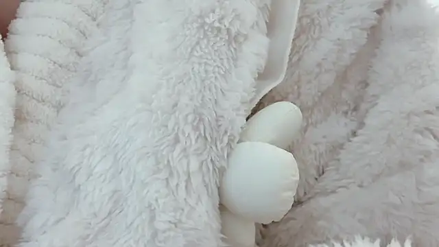 Snapshot of XinBaoa_156 chatting on December 6, 1:22 pm XinBaoa 156 online show from December 6, 1:22 pm