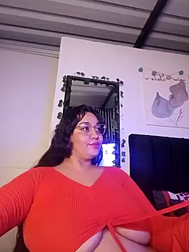 Snapshot of Alezapark chatting on April 25, 5:43 am Alezapark online show from April 25, 5:43 am