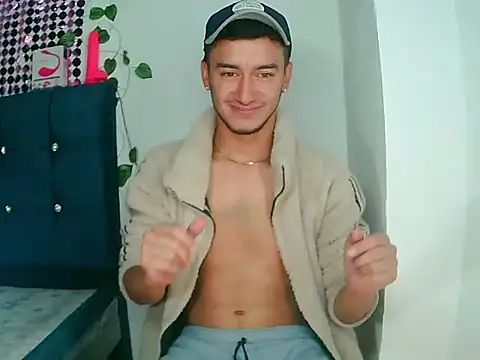 Snapshot of Kevin_Torres chatting on December 27, 5:37 pm Kevin Torres online show from December 27, 5:37 pm