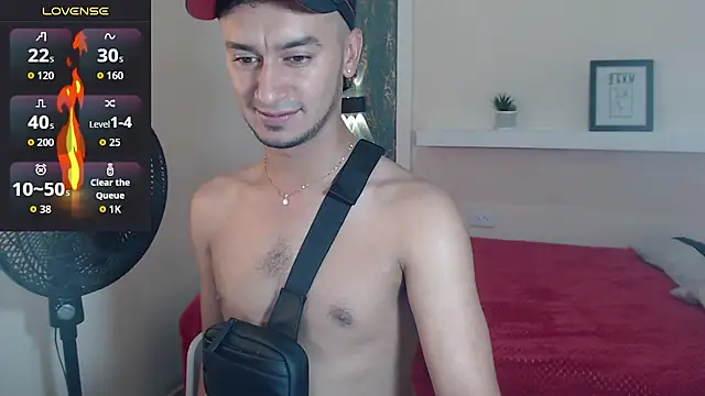 Snapshot of Kevin_Torres chatting on September 23, 1:08 am Kevin Torres online show from September 23, 1:08 am