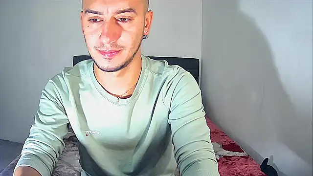 Snapshot of Kevin_Torres chatting on November 12, 4:13 am Kevin Torres online show from November 12, 4:13 am