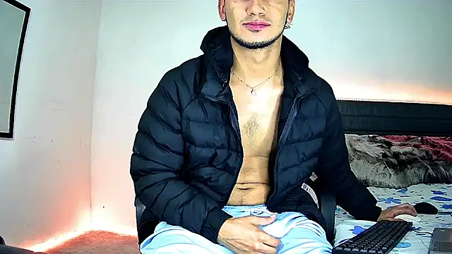 Snapshot of Kevin_Torres chatting on November 20, 7:41 am Kevin Torres online show from November 20, 7:41 am